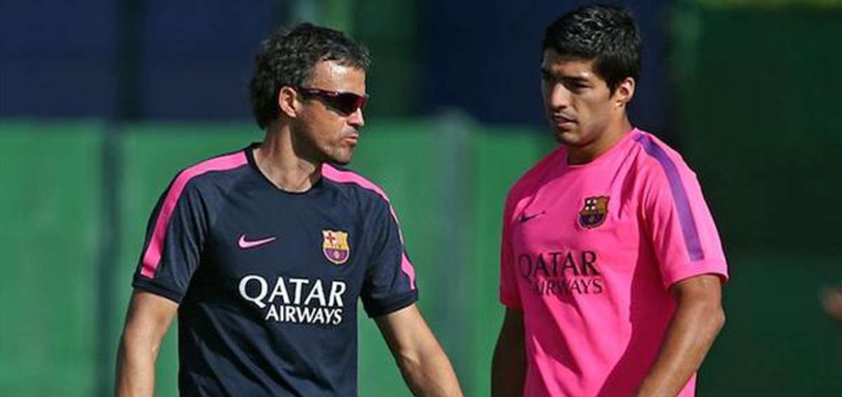 Luis Su&aacute;rez dice que el anuncio de Luis Enrique "sorprendi&oacute;"