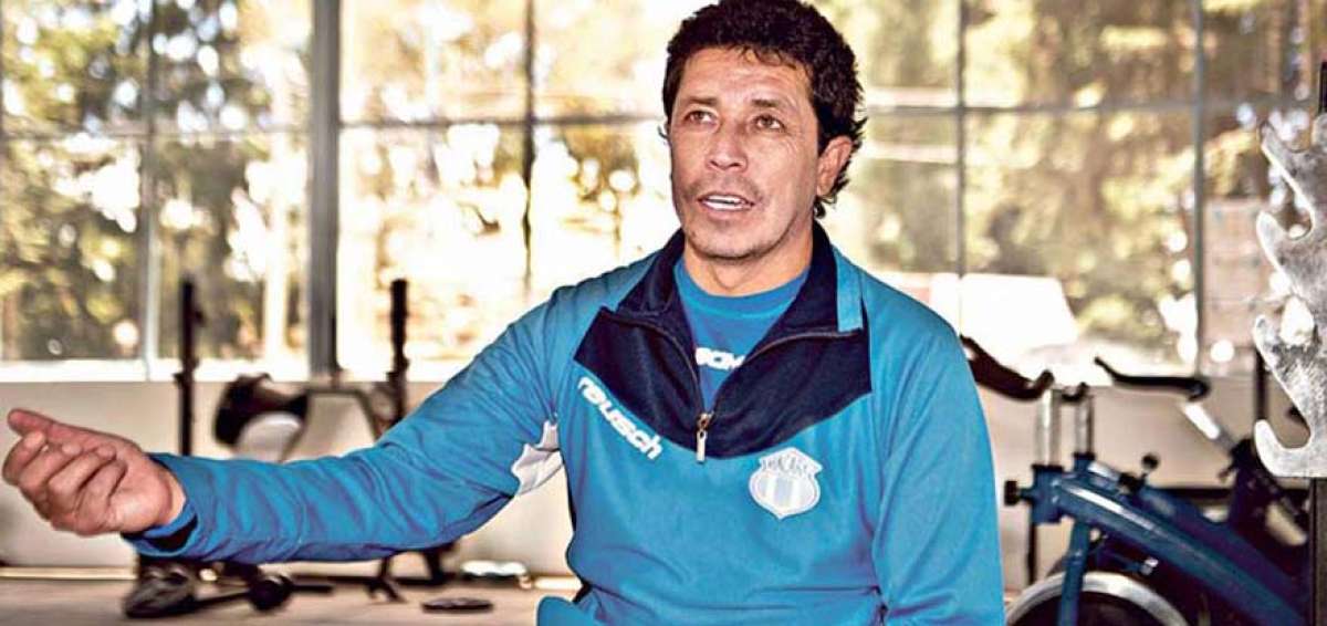 Emelec no acept&oacute; disculpas del t&eacute;cnico Pa&uacute;l V&eacute;lez