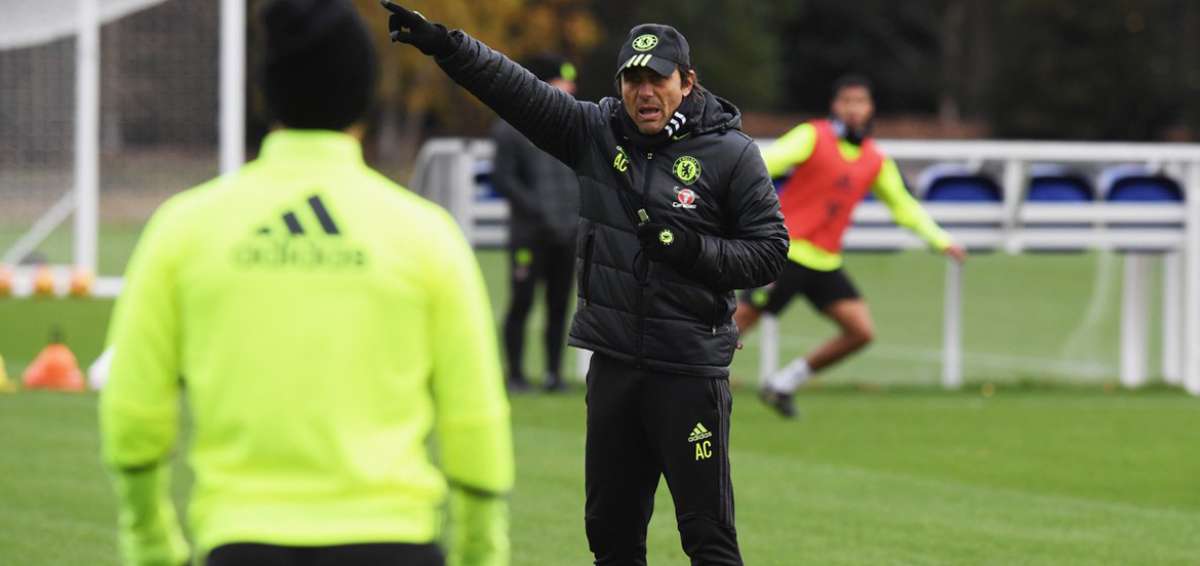 El liderato y la revancha en juego en un tenso derbi Chelsea-Tottenham