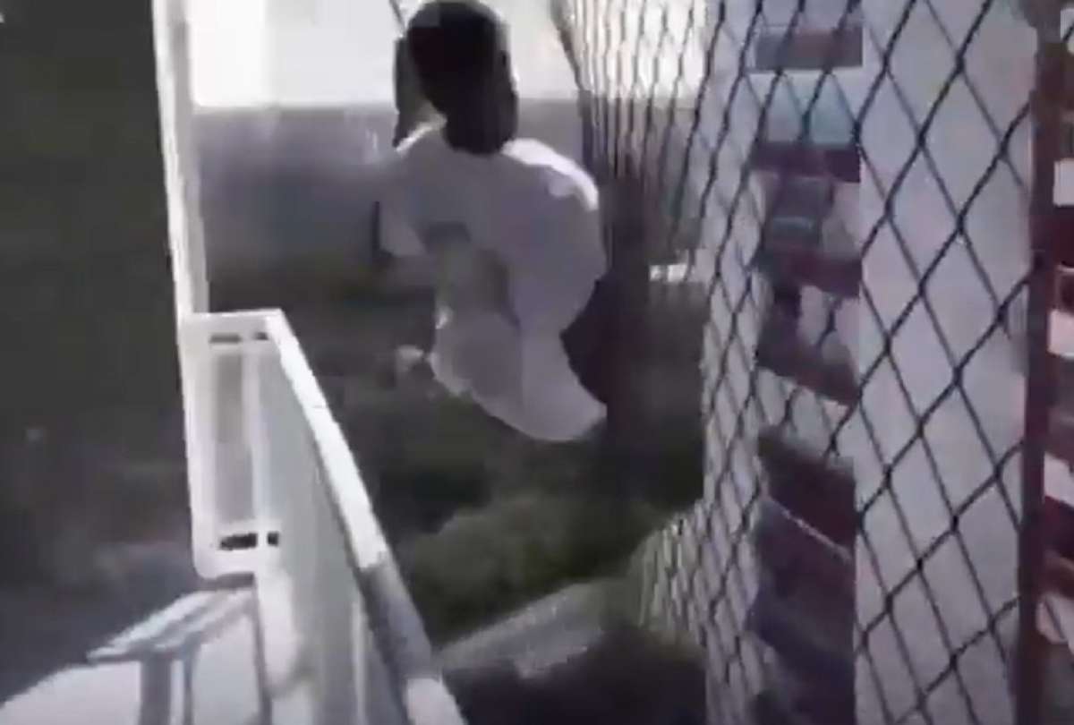 El empleado salt&oacute; desde el piso 18 de un edificio