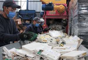 La cadena formal del reciclaje de RAEE genera menos de 500 empleos directos,