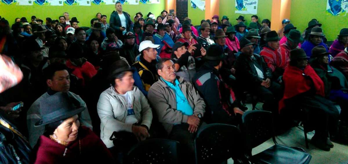 Representantes de movimientos ind&iacute;genas de seis provincias se reunieron en Riobamba para decidir su apoyo.