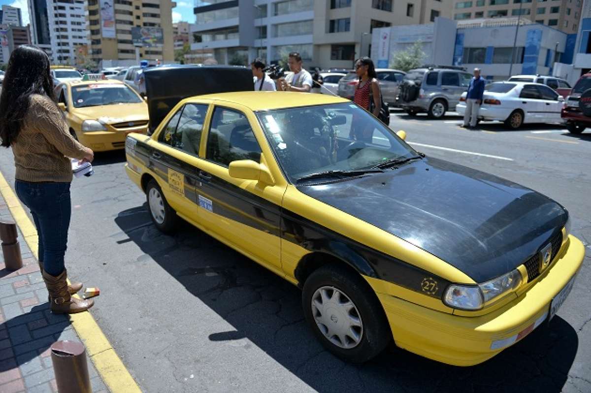 En la actualidad, la tarifa m&iacute;nima de una carrera es de $ 1; los choferes estiman que el incremento debe ser de hasta $ 2. Foto: &Aacute;lvaro P&eacute;rez / El Tel&eacute;grafo