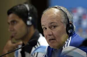 Alejandro Sabella asegur&oacute; que la decisi&oacute;n de cambiar de esquema t&aacute;ctico en el partido frente a Bosnia fue de &eacute;l. Foto: AFP