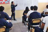 El sorteo de cupos municipales se desarrolló en presencia de padres, autoridades educativas y un notario.