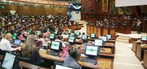 Asamblea se solidariza con Moreno tras comentarios discriminatorios de Correa