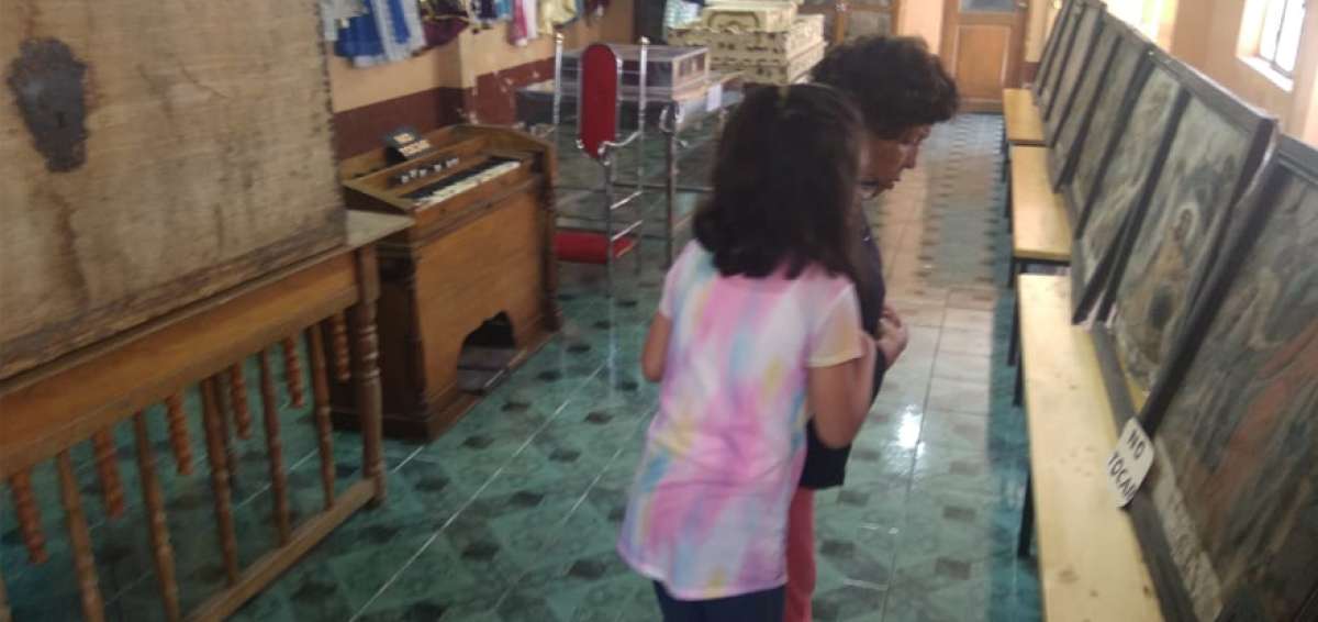 Los religiosos de la zona ten&iacute;an guardados por d&eacute;cadas los art&iacute;culos expuestos, e incluso por los creyentes cat&oacute;licos individuales.  
