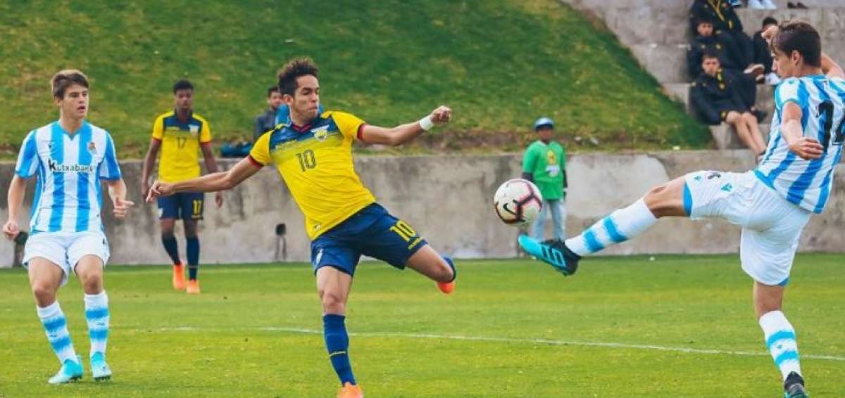 Johan Mina entren&oacute; con la Sub23