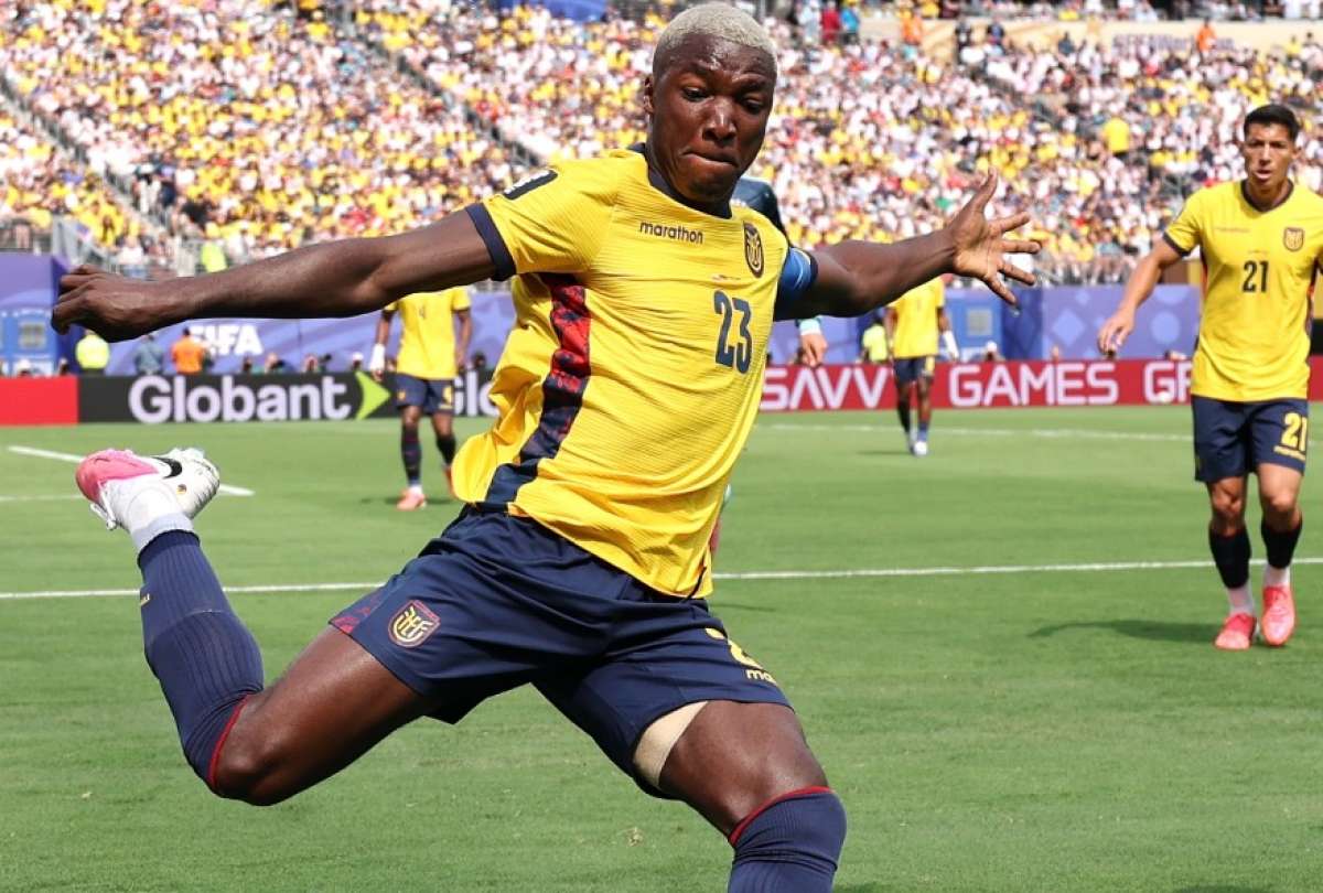 Ecuador activa su itinerario final para enfrentar a M&eacute;xico en el Azteca 