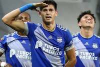 Emelec golea y clasifica a octavos de la Copa Libertadores