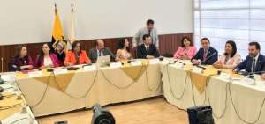 La presidenta de la Asamblea, Elizabeth Cabezas, dio a conocer la agenda legislativa consensuada por el CAL y jefes de bancadas.