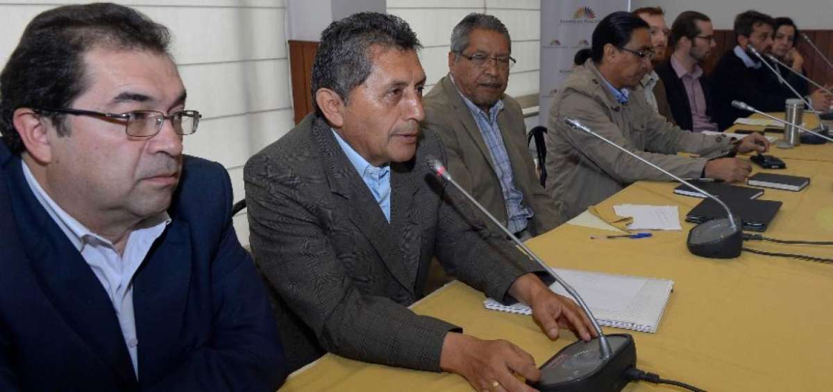 Catedr&aacute;ticos analizaron los retos de la Ley de Econom&iacute;a Popular y Solidaria