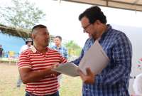 Ministerio de Agricultura adjudica tierras a organizaciones de Esmeraldas luego de más de 30 años