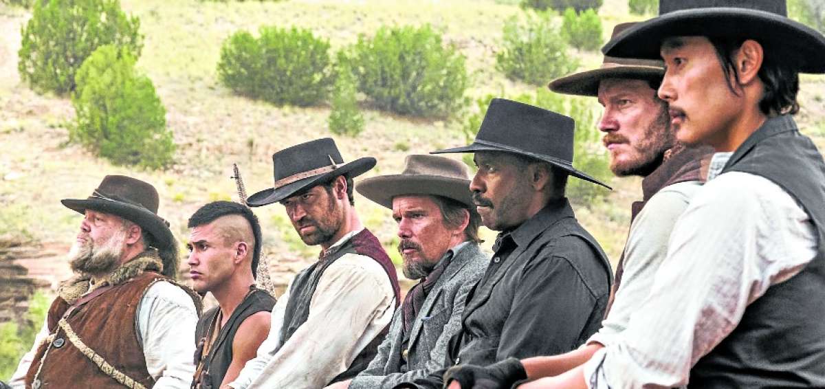El filme est&aacute; protagonizado por  Vincent D&rsquo;Onofrio (I), Martin Sensmeier, Manuel Garcia-Rulfo, Ethan Hawke, Denzel Washington y Lee Byung-hun (d).