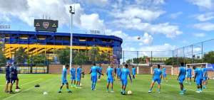 el entrenador, Luis Zubeld&iacute;a, adelant&oacute; que Lan&uacute;s jugar&aacute; con mayor&iacute;a de titulares ante la Universidad Cat&oacute;lica porque se trata de un equipo "peligroso".