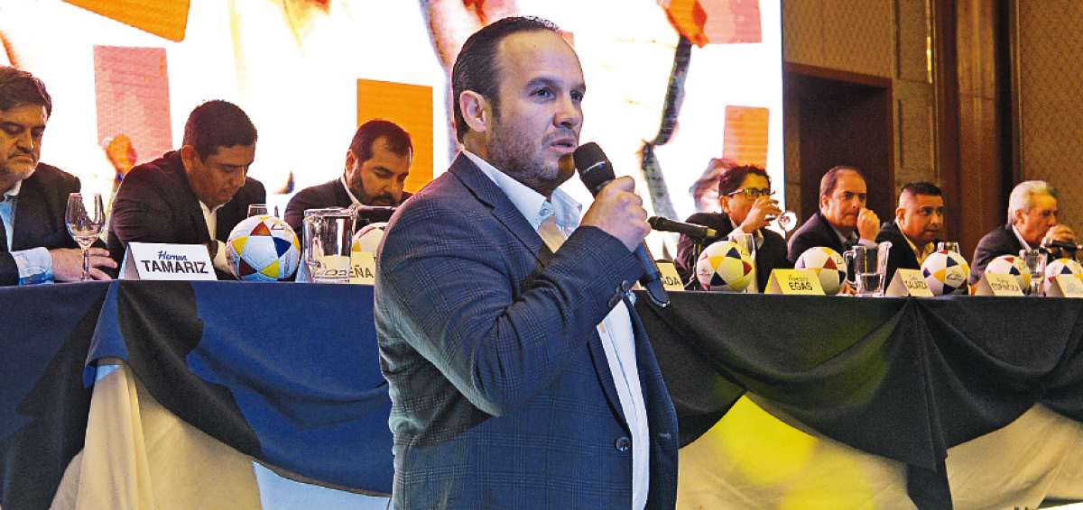 Francisco Egas ofrece dar un giro radical a la Ecuaf&uacute;tbol