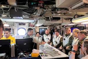 La Operaci&oacute;n Southern Seas 2026 incluy&oacute; maniobras con un portaaviones y buques ecuatorianos.