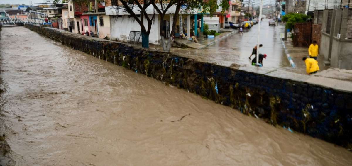 Las provincias de Manab&iacute; y Los R&iacute;os en alerta naranja por lluvias