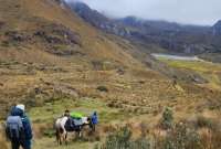 Se cumple el tercer día de búsqueda en El Cajas de Diego Pacheco y Wilson Bustillos, extraviados desde el domingo.  Las adversas condiciones climáticas complican su localización. 