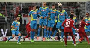 La Bundesliga usar&aacute; la misma tecnolog&iacute;a que la Premier League para poder decidir si el bal&oacute;n entro totalmente al arco o no. Foto: AFP
