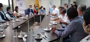 Granda y choferes del Guayas llegan a cuatro acuerdos