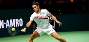 Federer, de nuevo n&uacute;mero 1 mundial, consigue su 98&ordm; t&iacute;tulo ATP en Stuttgart