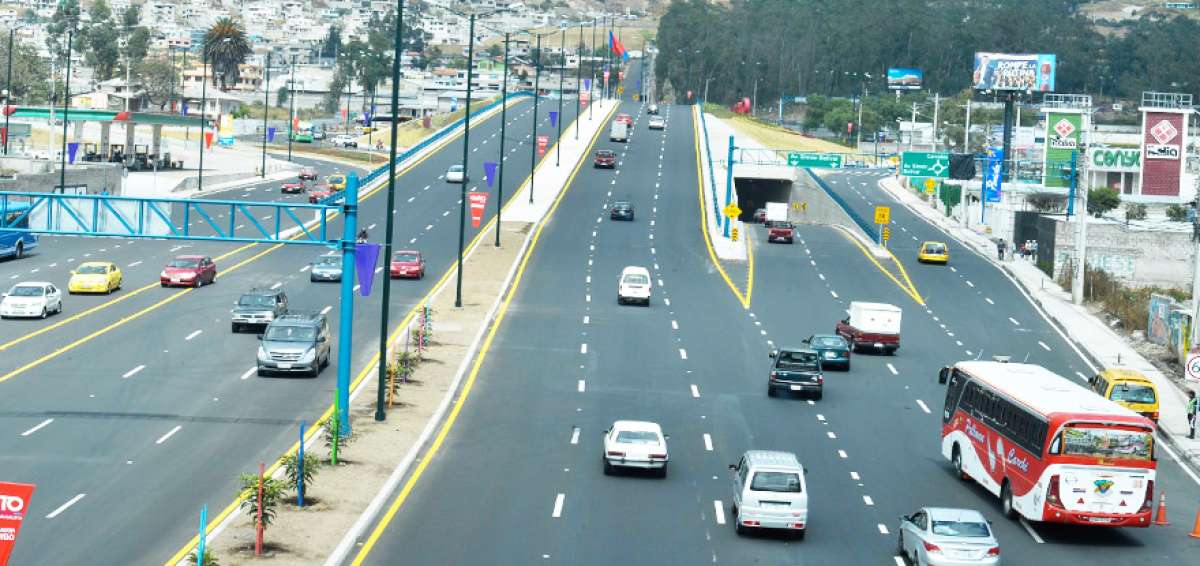 La construcci&oacute;n de los intercambiadores del sector de Carapungo y la av. De Los Granados se encontraba en los planes del Municipio desde hace a&ntilde;os.