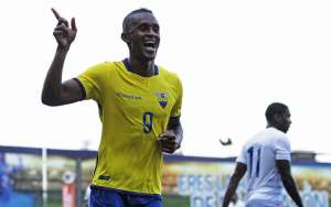 Mart&iacute;nez marc&oacute; un doblete en la victoria 4-0 de Ecuador ante Panam&aacute;. Foto: Agencia AFP