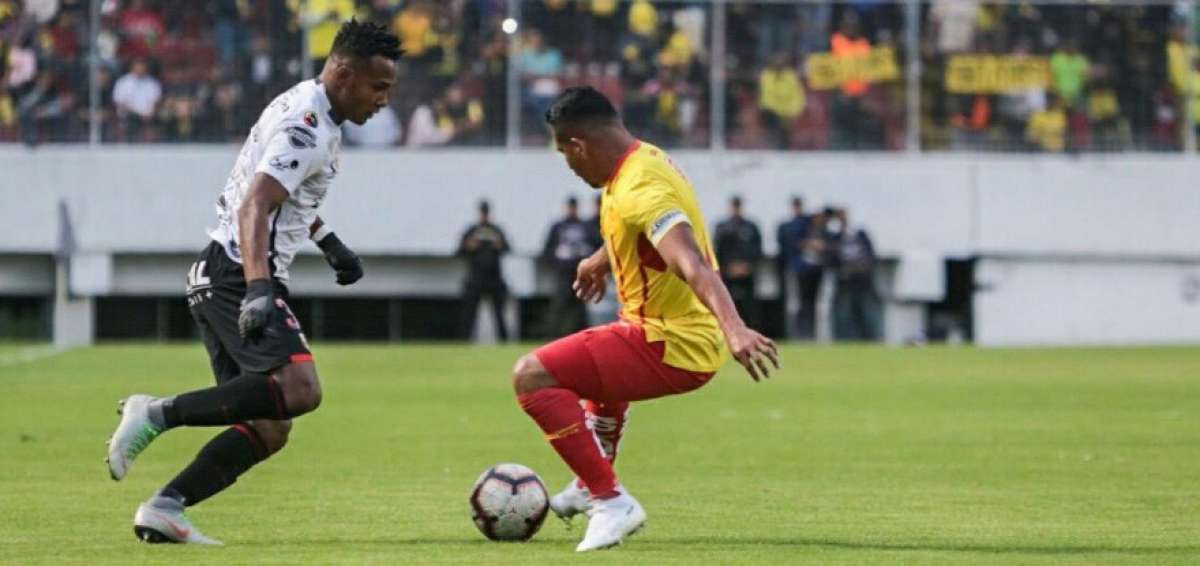 Aucas venci&oacute; por la m&iacute;nima diferencia a Barcelona en Chillogallo