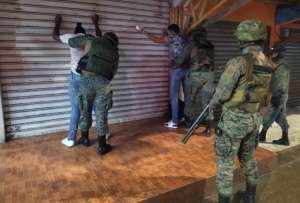 Militares realizan operativos de control en Guayaquil