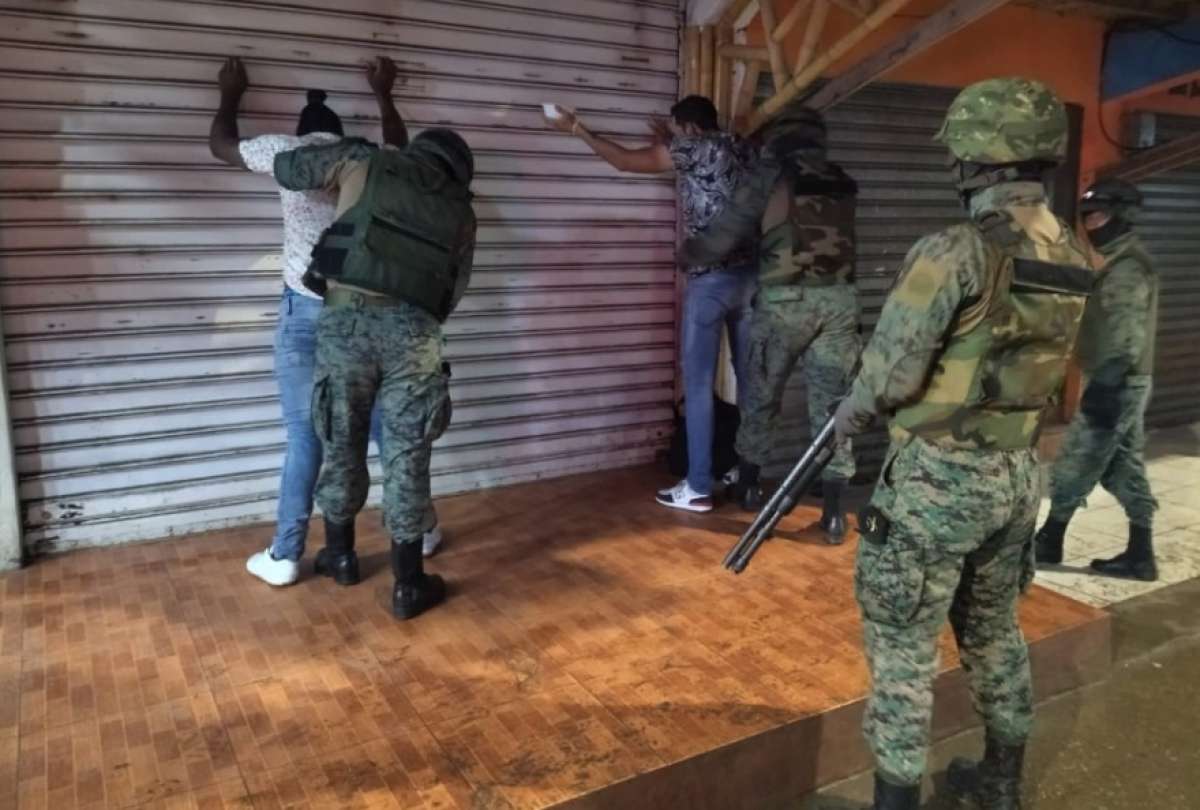 Militares realizan operativos de control en Guayaquil