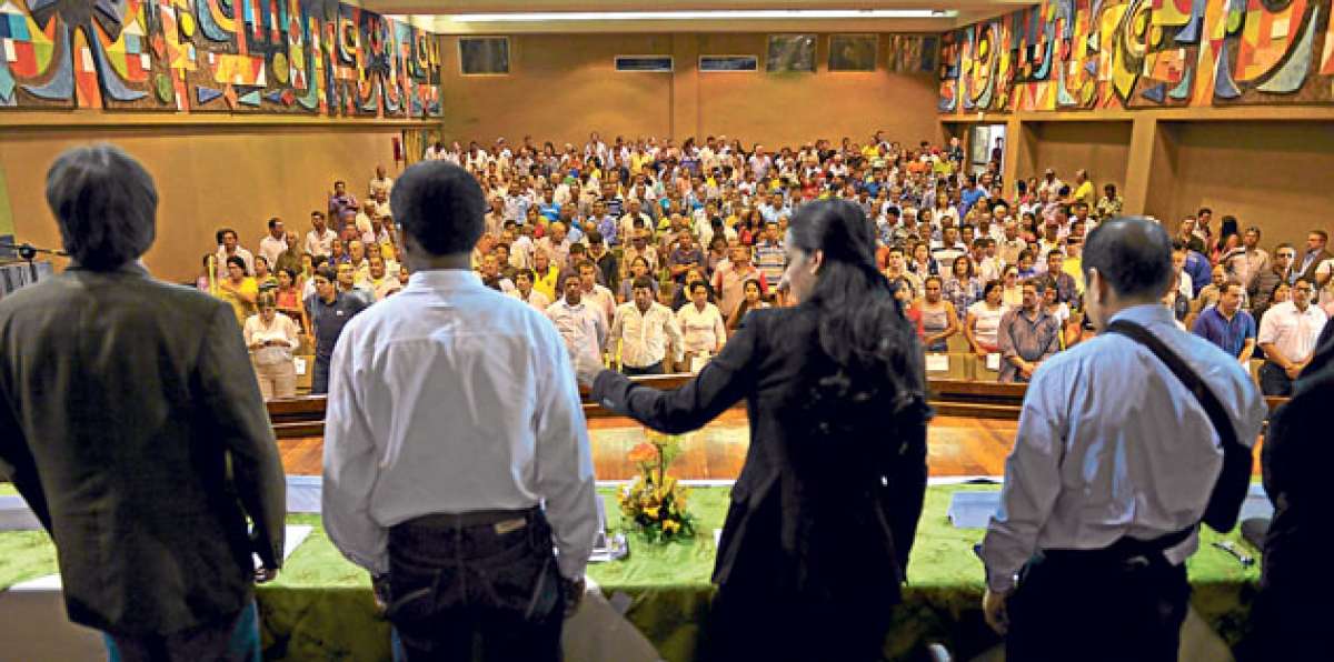 El auditorio de la Corporaci&oacute;n Financiera Nacional (CFN) en Guayaquil acogi&oacute; a dirigentes campesinos. Foto: Eduardo Escobar / El Tel&eacute;grafo
