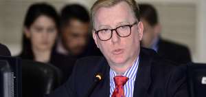 Michael J. Fitzpatrick. Embajador de Estados Unidos en Ecuador.