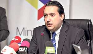 El ministro de Finanzas, Fausto Herrera, confirm&oacute; que se continuar&aacute;n recibiendo recursos provenientes de China y de otras fuentes. Foto tomada de El Ciudadano.