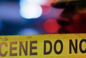La v&iacute;ctima muri&oacute; dentro de una camioneta atacada por hombres armados en motocicleta.