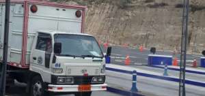 2.184 veh&iacute;culos pesados circulan por fronteras para abastecer al Ecuador