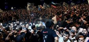 Dos muertos en multitudinario concierto de rock en Argentina