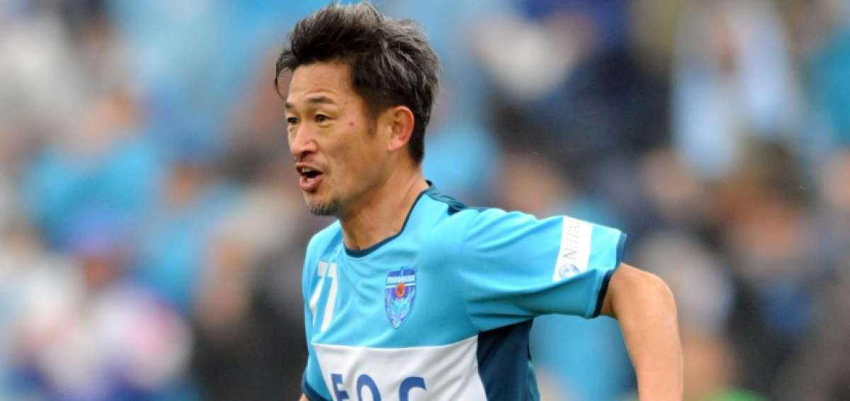 Kazu Miura, de casi 50 a&ntilde;os, renueva como jugador del Yokohama FC