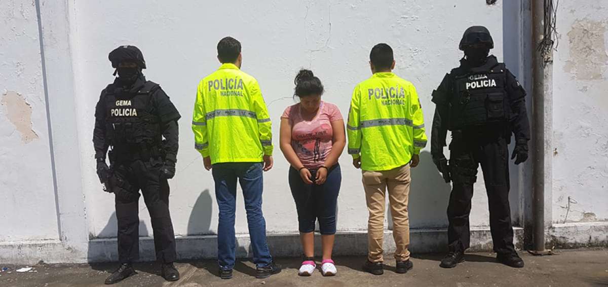 Julia M. ten&iacute;a una orden de detenci&oacute;n con fines investigativos, inform&oacute; la Fiscal&iacute;a General del Estado.    