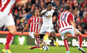 Un encendido &lsquo;Jeff&rsquo; participa  en la victoria 2-0 del Swansea 
