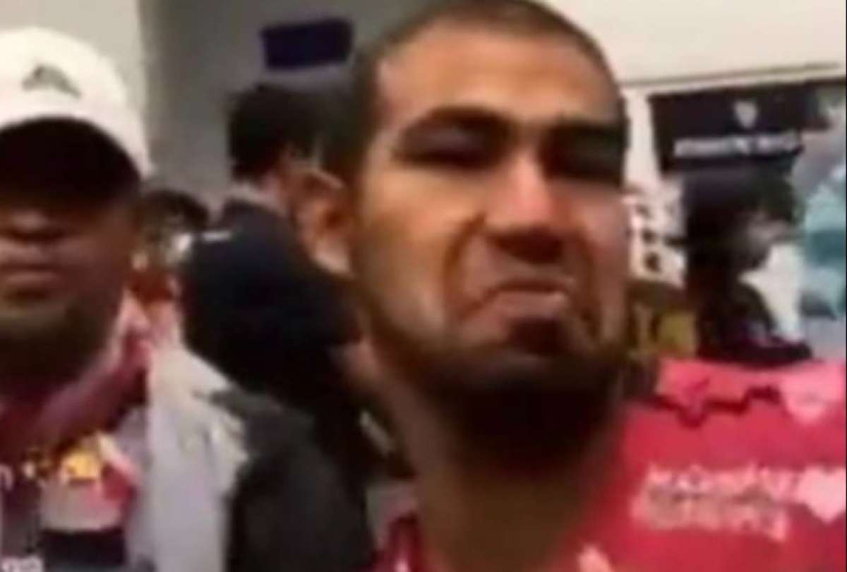 Foto: Captura de pantalla del gesto de Junior Sornoza