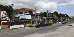 En un local tur&iacute;stico ubicado en Piedra Larga, autoridades de Fiscal&iacute;a y Polic&iacute;a realizaron allanamiento donde encontraron a 9 j&oacute;venes explotadas sexualmente entre ellas una adolescente.