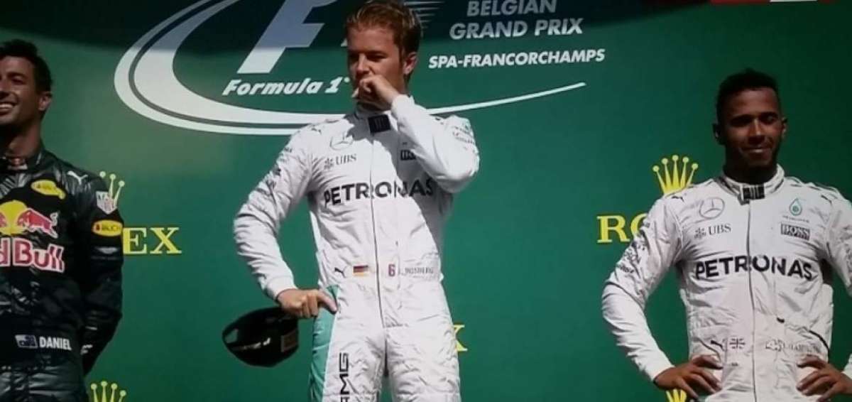 Rosberg hab&iacute;a sido el mejor de la 'pole' con un tiempo de 1 minuto 46 segundos y 744 mil&eacute;simas por vuelta.