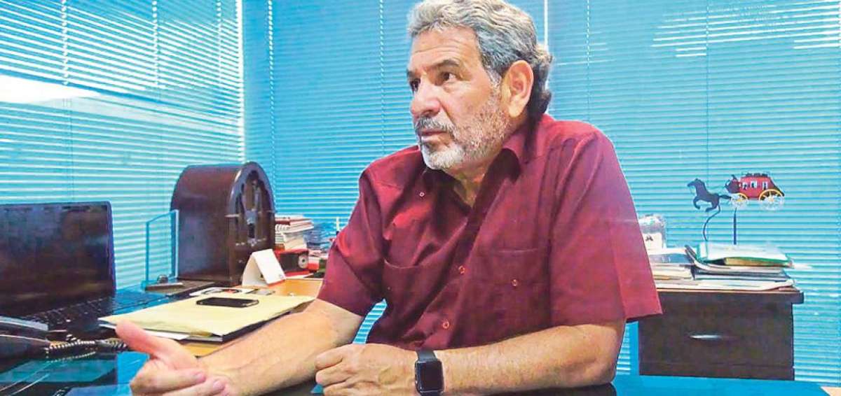 "Fue un acierto dirigir la radio al f&uacute;tbol, porque vivimos en un pa&iacute;s futbolizado"