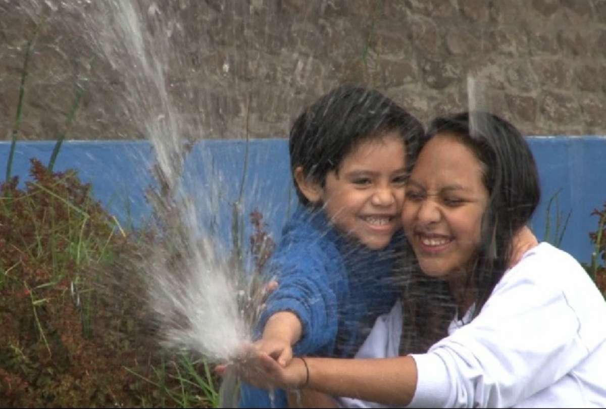 Sindicatos salvadoreños piden a partidos de derecha evitar privatización agua