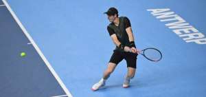 Andy Murray vence a Pablo Cuevas y avanza en Amberes
