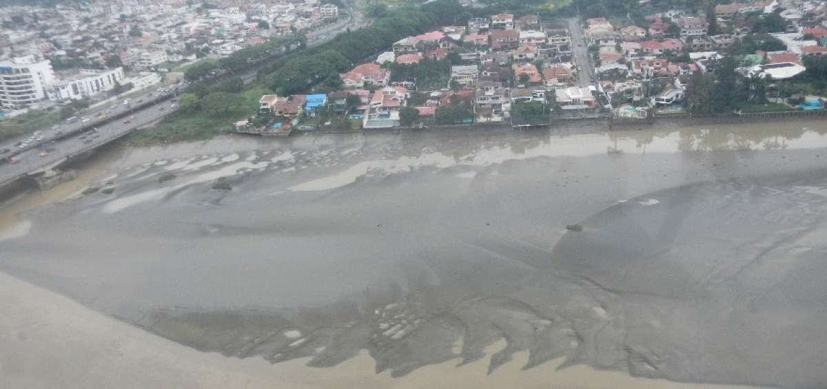 El retiro de los sedimentos ubicados cerca de Dur&aacute;n permitir&aacute;n mejorar la navegabilidad del r&iacute;o Guayas.