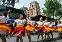 El desfile estudiantil en Cuenca está organizado por el Ministerio de Educación y prevé la participación de 1.700 niños y jóvenes. 