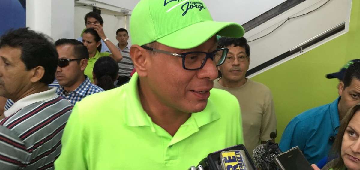 Jorge Glas reta a Guillermo Lasso a publicar lista de sus bienes en el exterior
