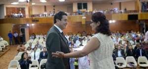 Miguel Camino (i) fue elegido por la comunidad universitaria como rector de la Uleam el mes pasado.